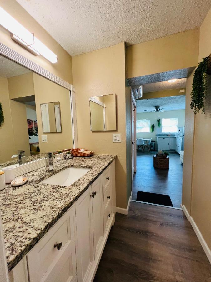 Apartment Near Tpa Airport Tampa Bagian luar foto